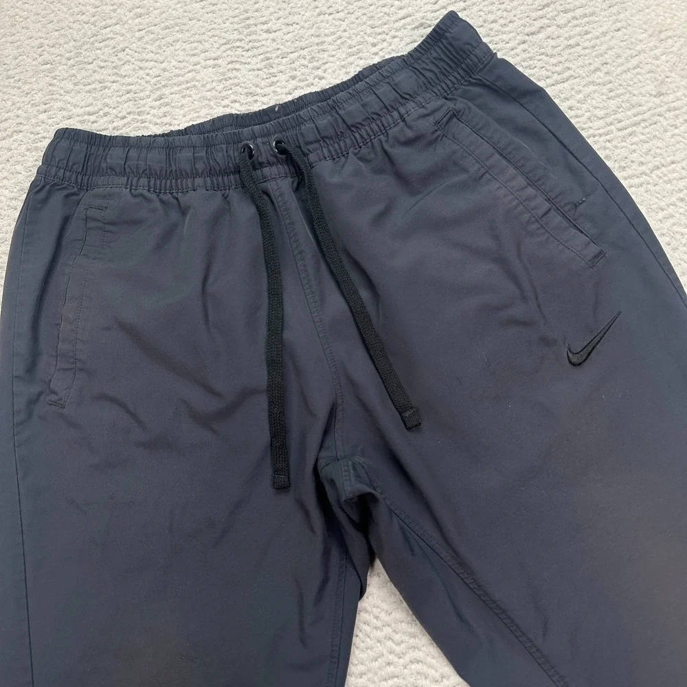 Nike Woven Tapered Joggers‎ Men's Size Medium (Fits 28X28) Athleisure Casual